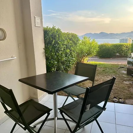아파트 Renoir 252 - Rez-de-jardin Type F2 - Petite Vue *